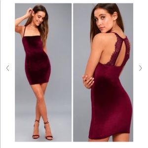 Lulu’s Womens Sultry Summoning Burgundy Stretchy Velvet Bodycon Dress Size Small